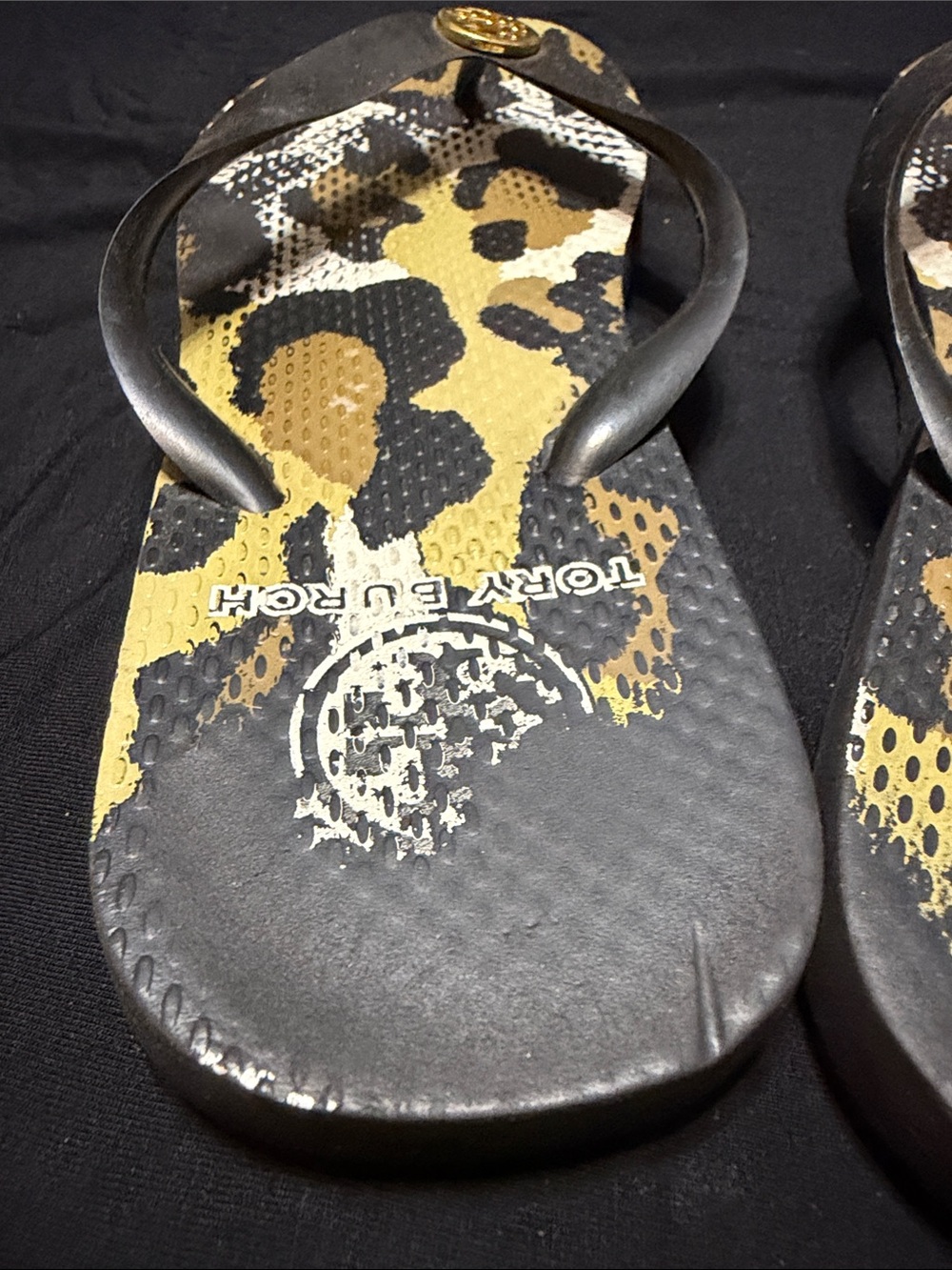 Tory Burch Leopard-Print Flip Flops with Black Straps and Gold Logo - Picture 2 of 5